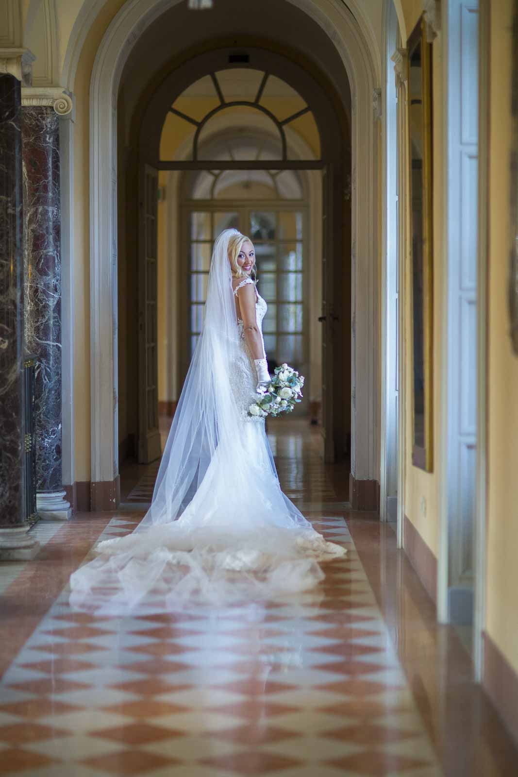Bride and your Luxurious yet Refined Wedding in a Historic Italian Villa